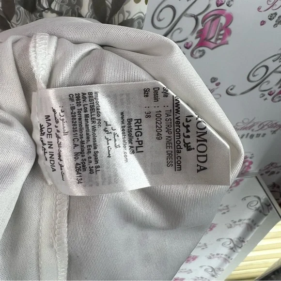 Vero Moda dress floral flowers bustier White and Pink Patterned Dress - Picture 9 of 9